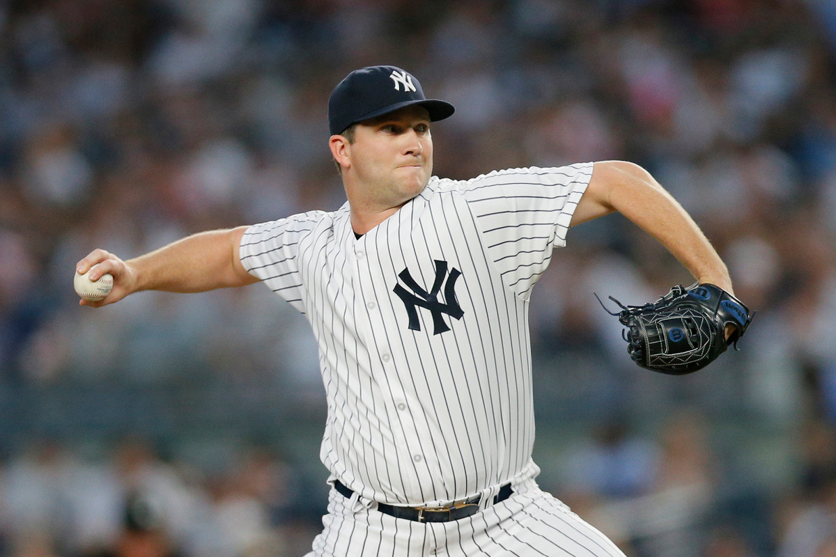 Yankees bring back Adam Warren for another go around