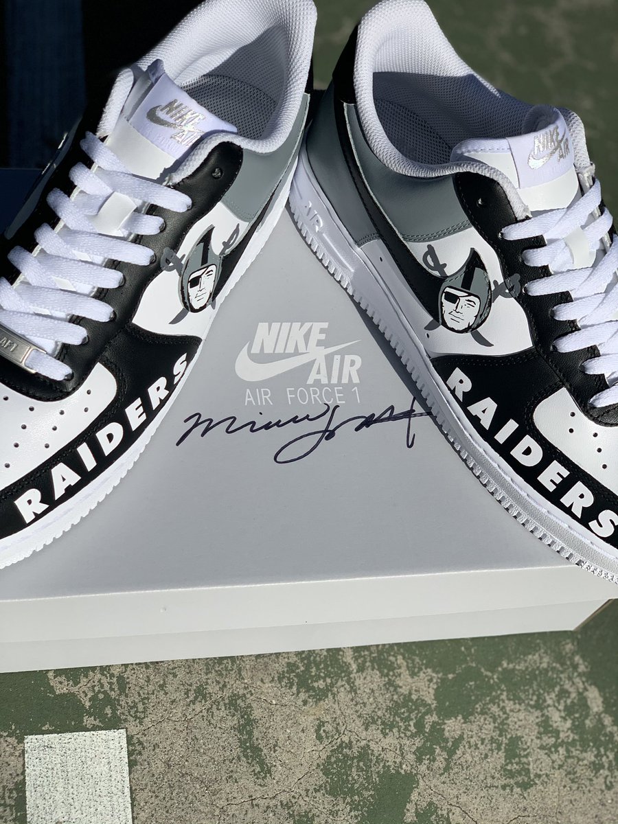 schmidtink's tweet photo. RAIDERS X SCHMIDTINK https://t.co/z7OYUMpcuV