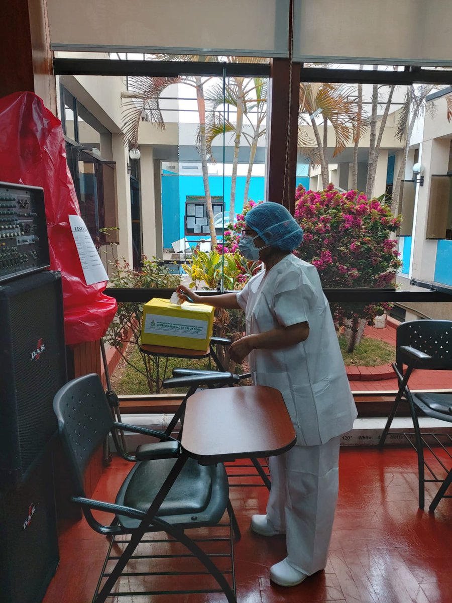 FedCut's tweet photo. Felicitamos la elección democrática de la nueva Junta Directiva del Sindicato Centro Union de Trabajadores del Centro Nacional de Salud Renal. Saludamos al compañero Orestes Fenco Caicedo, por haber sido elegido Secretario General de dicha base. ¡Unidos somos más fuertes! https://t.co/KQ6yR3IU31