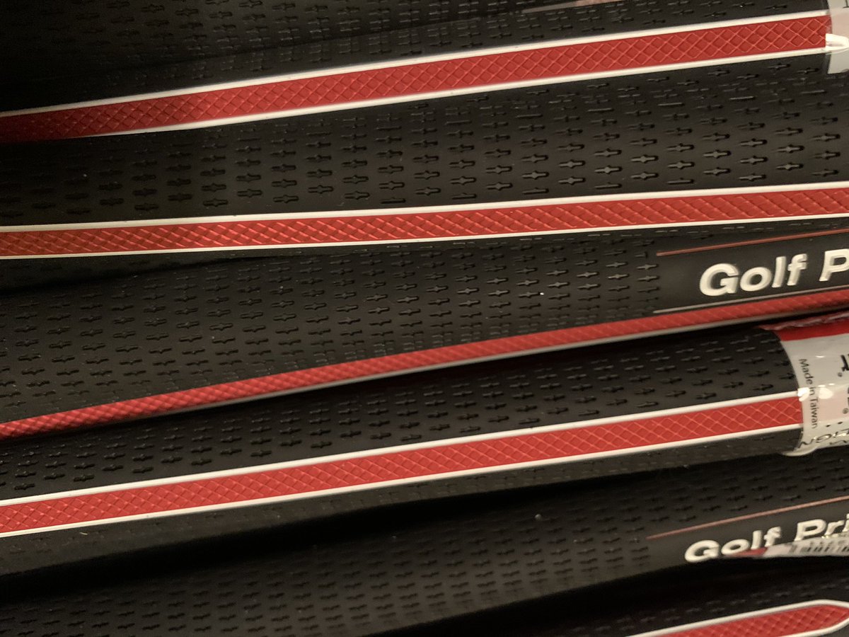 PGAPappas's tweet image. DAY 4: PGAPappas 12 Days of Christmas Golf Giveaway

🎁 FULL SET Golf Pride Tour Velvet Align Grips (13); and

🎁 Golf Pride PRO ONLY Cord Putter Grip (Green Star) 

To enter:
🎄 Retweet
🎄 Follow @PGAPappas and @golfpridegrips 

#ReleaseTheKringle! pgapappas.blogspot.com/2020/12/golf-p…