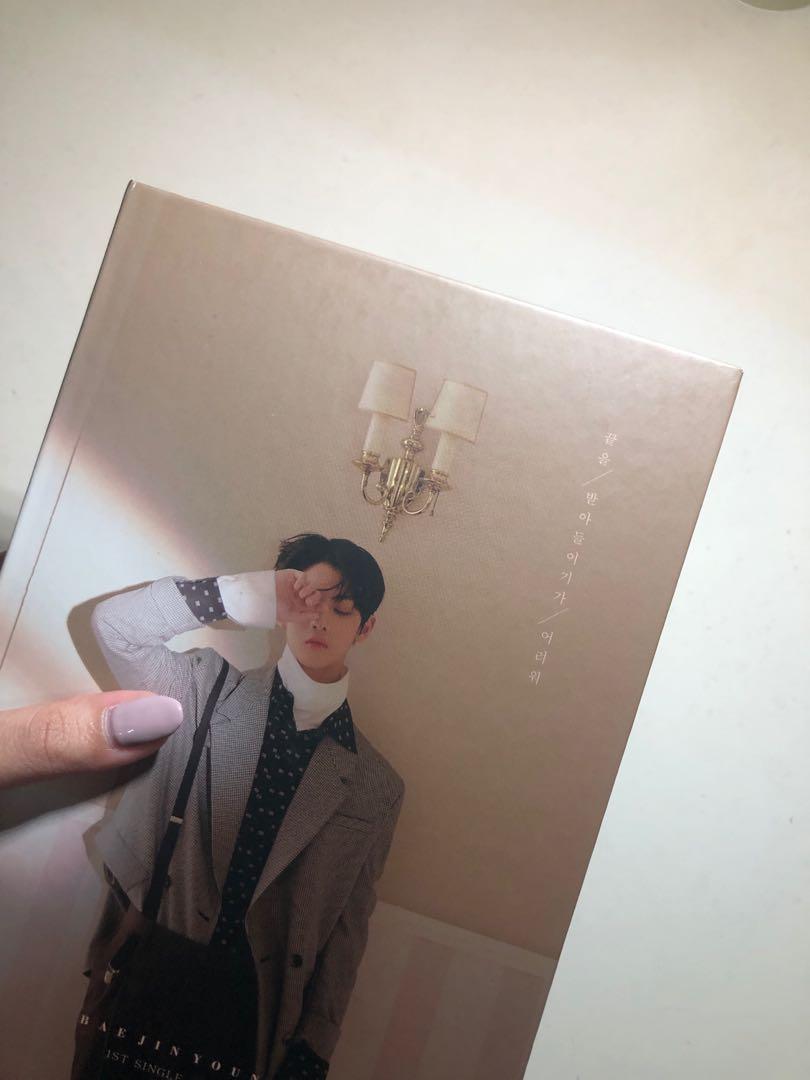 ritmytwt's tweet photo. #HTSGHozjer + #HozSayGoodbye

[#ATHAN] : Como me encantan las canciones tristes vengo a recomendar hoy Hard To Say Goodbye, de verdad que amo escucharla todos los días, soy fan de él y de su álbum 👉🏻👈🏻 https://t.co/OzuJghpFed