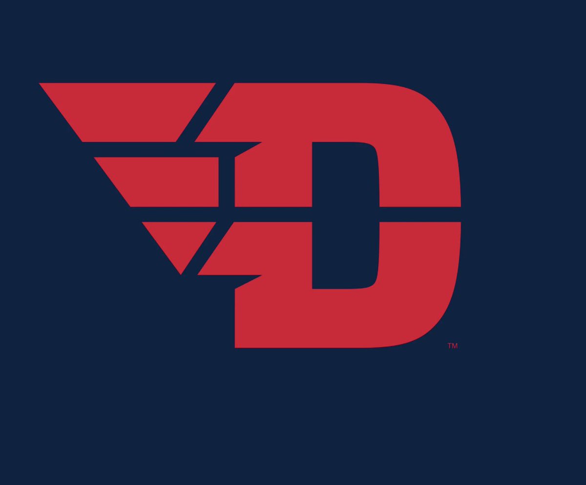 MColter282's tweet photo. Very blessed and excited to receive a Division 1 offer from the University of Dayton!!#GoFlyers @Coach_TO @CoachHorch https://t.co/MuGhNDw82m