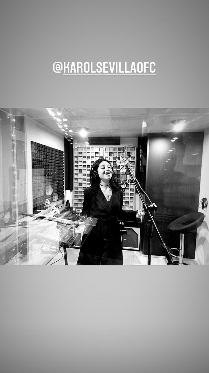 Karol Sevilla Daily tweet media