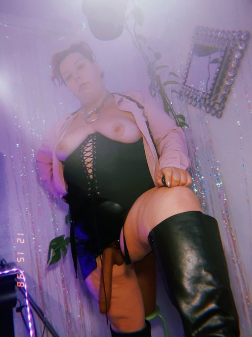 Full set on my OF👅😈 https://t.co/gu1nzNA6hz