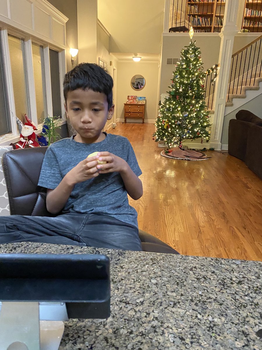 OHEAGreen's tweet photo. Thank you so much to the wonderful ladies at ⁦@PSEwolves⁩ for hosting such a fun opportunity for our family to snuggle up with some awesome winter literature; we had a blast!!! https://t.co/oTLXfR1uQJ
