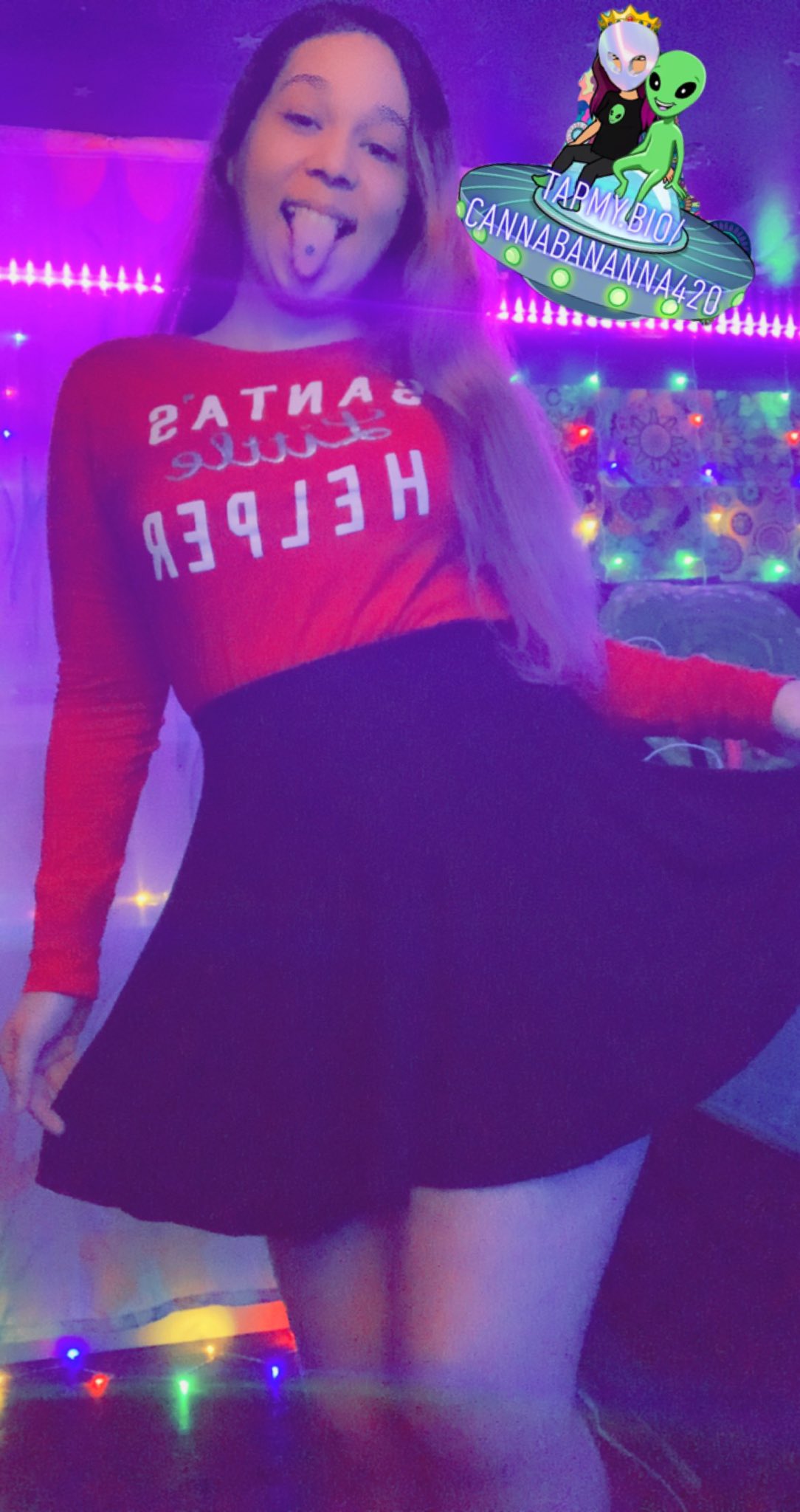 I’m🎅Santa’s Lil’ Helper, here to spread loads💦of cheer😁with my delicious🥛milk&cookies🍪 Wanna taste? Ask me nicely😉 👉https://t.co/h01QyJwH2r👈 Fetish Friendly | Lovense | Smoke | Chaturbate | Content Creator🔞 https://t.co/3D4gznWhTE