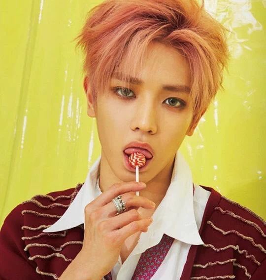 cherry bomb 🍒

#TAEYONG ￼ #태용 ￼
