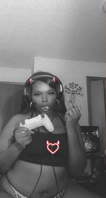 Come play with me 😈 Findom ebony goddess femdom Ebonydomme humanatm assworship  humiliation degradation