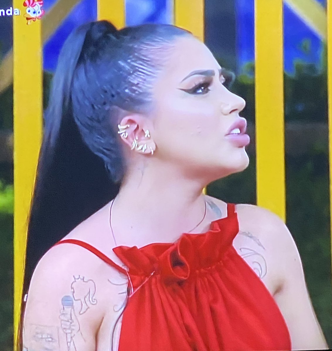 DivaDepressao's tweet photo. #EliminacaoAFazenda https://t.co/vs5NBpdVVL