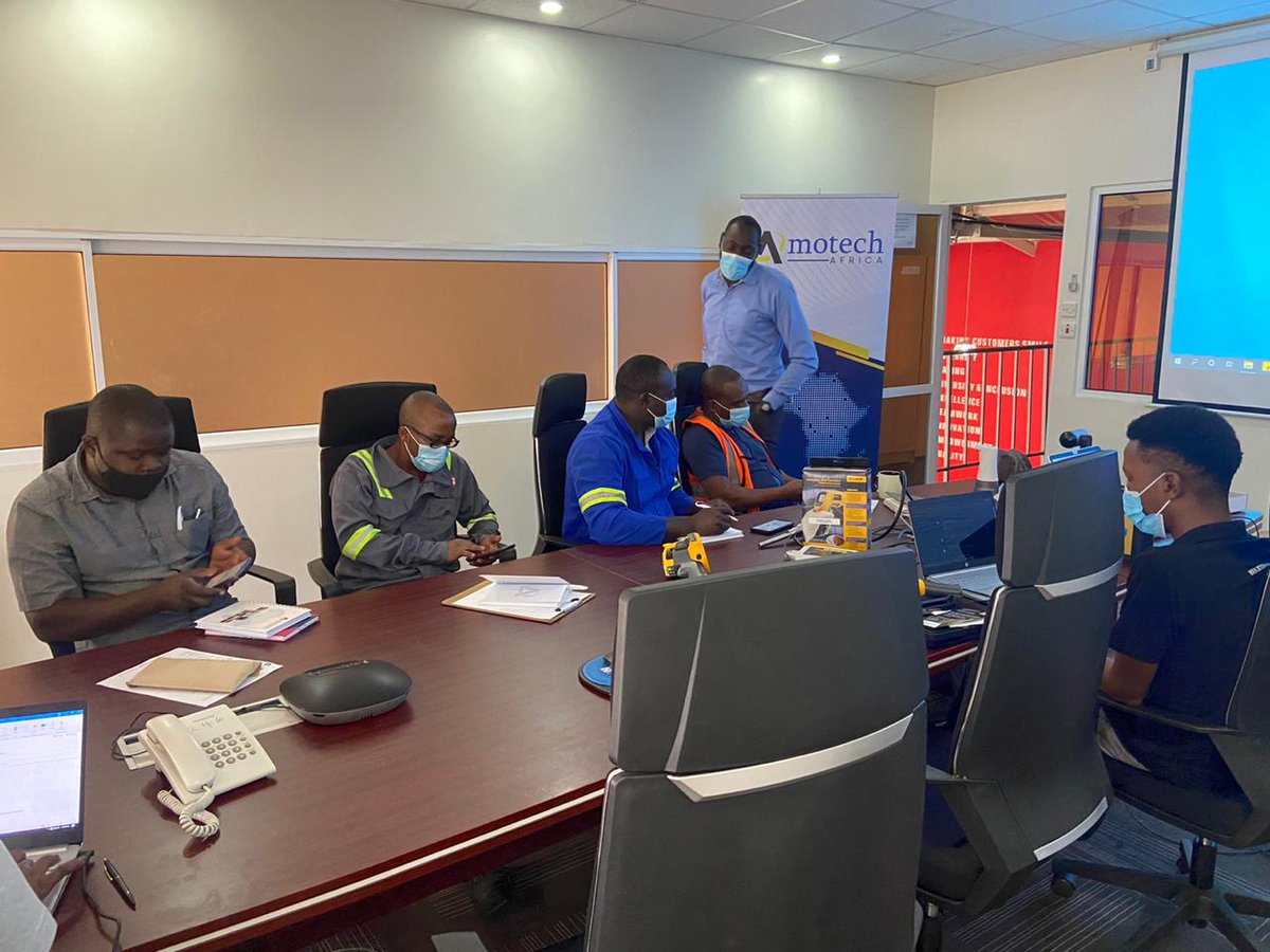 amotechafrica's tweet photo. Yesterday's successful training @Cummins offices. The team had a great time. Learning and sharing. 
#AmotechDelivers #Training #customersupport #Fluke #Megger https://t.co/F5Asi1xH2P
