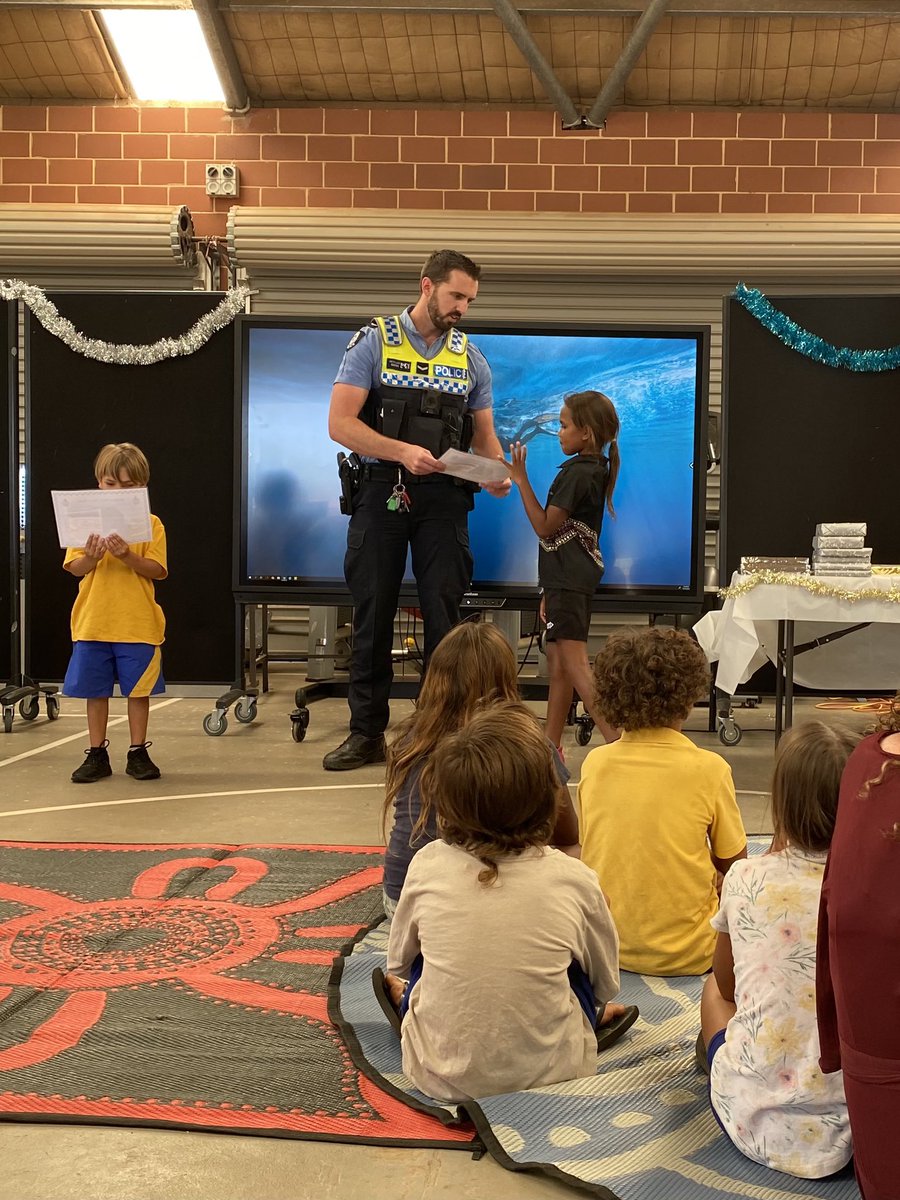 <a href="/Mullewapol/">Mullewa Police</a> Great morning at the Mullewa District High School end of year assembly. Very proud to acknowledge two students who have done well throughout the year with merit awards. #fb #schoolsout