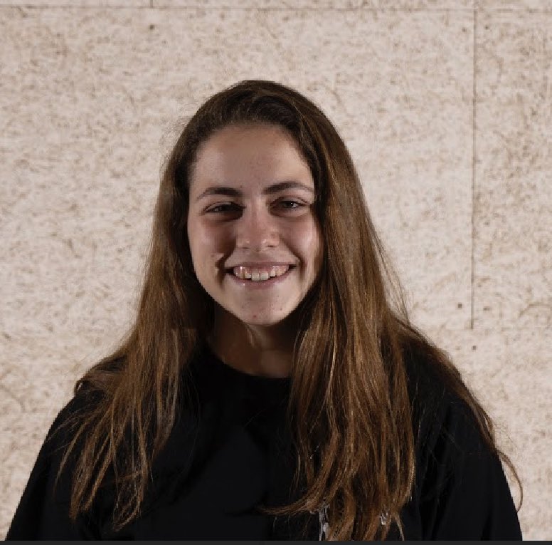 Avui fa 18 Sara, moltes felicitats 🎂🎂