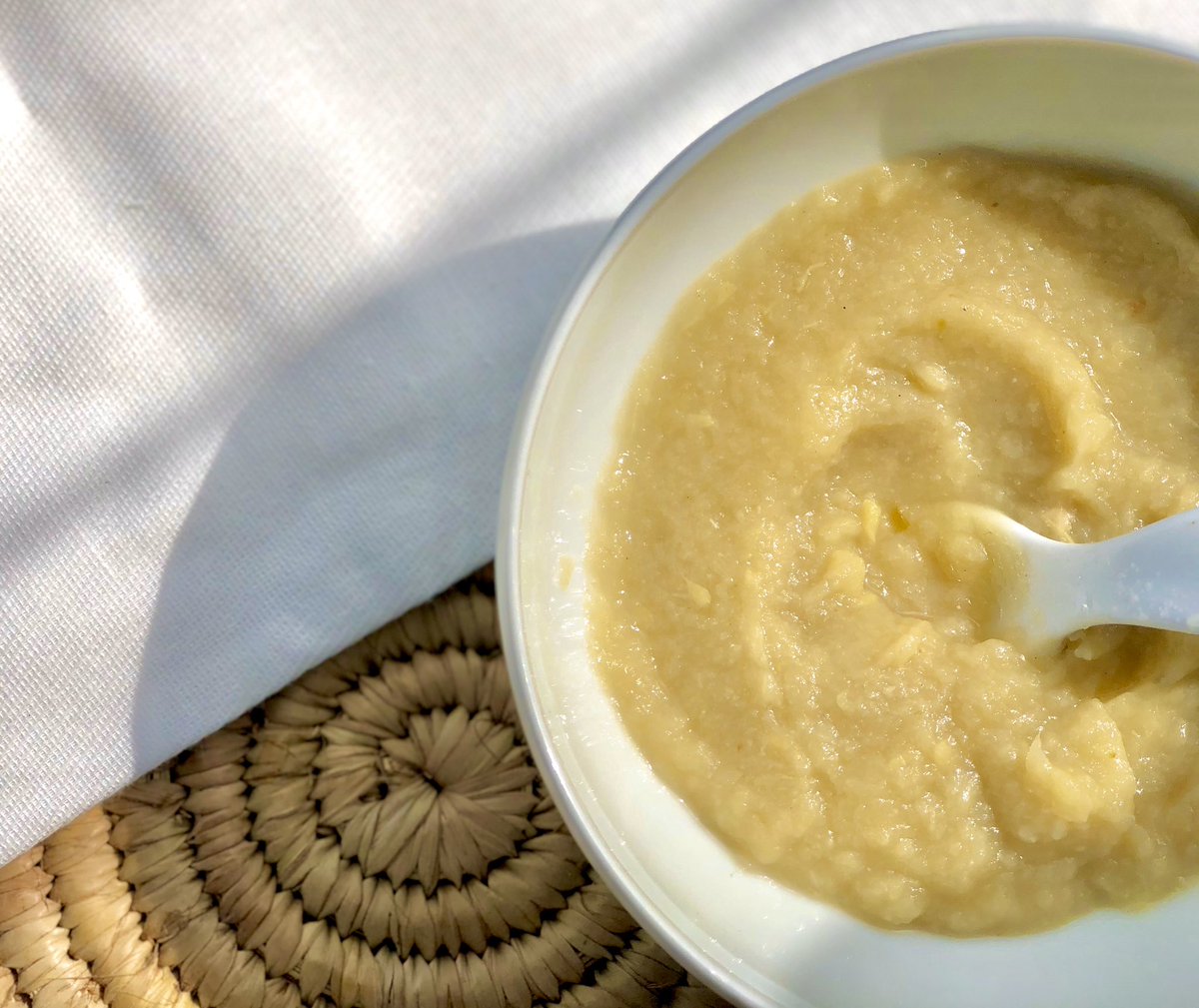 LeelouBabyFood's tweet photo. Today is #MadeInCameroonDay
And on this special day, we want to thank our beautiful country.
Thank you for having such a rich and fertile soil.
We are privileged to work with our farmers to transform all this wealth for our babies.
Thank you Cameroon 🇨🇲❤️ https://t.co/nlfW9f05BI