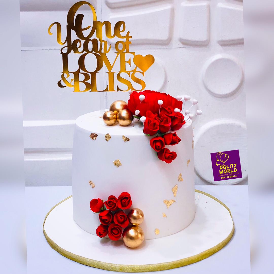 d_glitz_world's tweet photo. ‘One year of LOVE &amp; BLISS’❤️🥰☺️
Thank you Sir for your continuous patronage 🙏

8inches by 8 inches tall
Flavors includes coconut, red velvet and chocolate 😋
We are just a DM away 💃

Many more beautiful years to celebrate 🙌

#anniversarycake #anniversarycakes #anniversarycake https://t.co/GLuTO5Vbkk