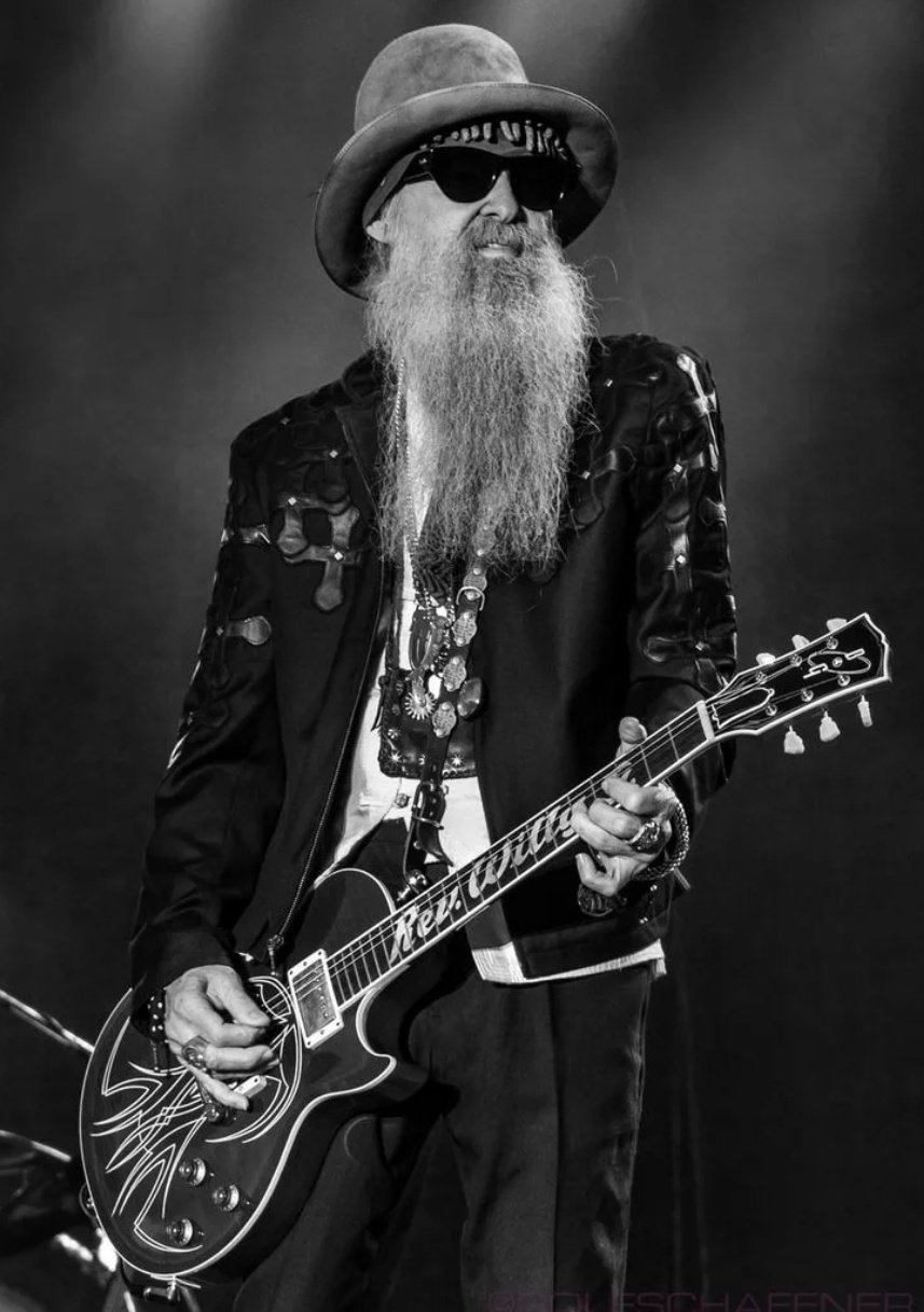 Happy birthday Billy Gibbons (71)
( ZZTOP) 