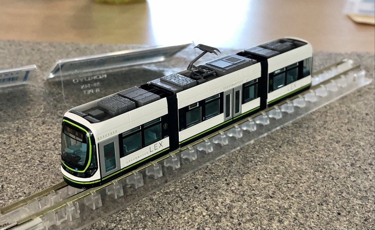 KATO 広島電鉄1000形〈グリーンムーバーLEX〉 Amazon | カトー(KATO) Nゲージ 広島電鉄1000形 グリーンムーバーLEX