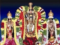  3. Andal used to take that garland &wear it herself and picture the scene of the Lord putting the garland on her (in marriage) & then admire the beauty & glow as she wore Lord’s garland. 1 day, like every other day she had worn the garland before her father took it to temple