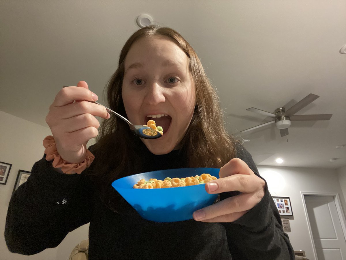 beccahoffman5's tweet photo. @RMUnow #rmutogether #almostmidnightbreakfast my first attendance for almost midnight breakfast 🥄 https://t.co/bM0XXQ0YqI