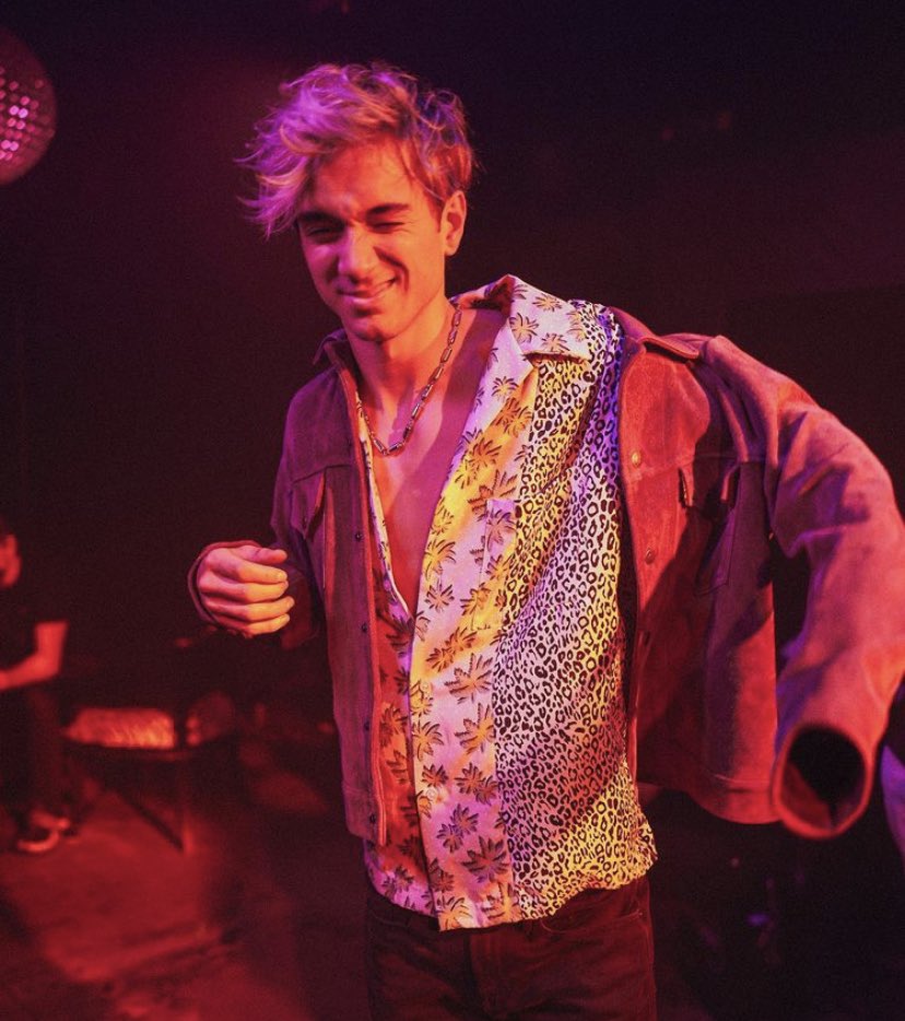 picsofdaniel's tweet photo. 🕺🏼 https://t.co/s7IdSGCTdT