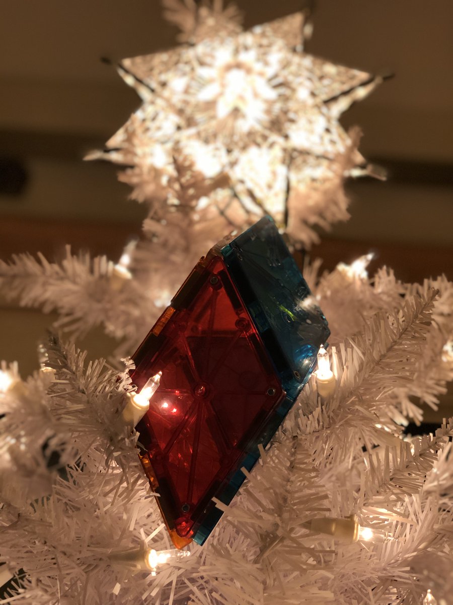 Adynae's tweet photo. Edmund's December Magna-Tiles Challenge Day 15: Ornament #magnatiles_christmas https://t.co/pxNhsmqaDc