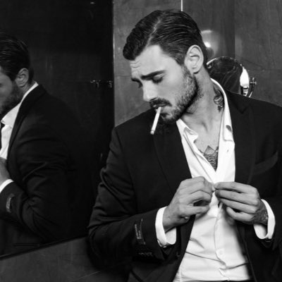 TheTruthInALie's tweet image. #NewProfilePic