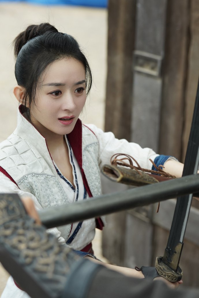 zhaoliyings's tweet photo. #ZhaoLiying's studio shares new drama stills of Liying for #LegendofFei.
#赵丽颖 #有翡 https://t.co/U5kLvGKNDW