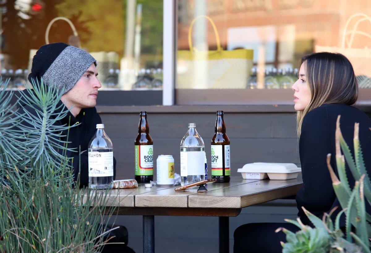 Hayden_Rom's tweet image. // If you haven’t given @SoonToBe_Agent a follow, please do!

Thank you! Writer is amazing and I am so happy they made a son for StaticQuake! 🥰