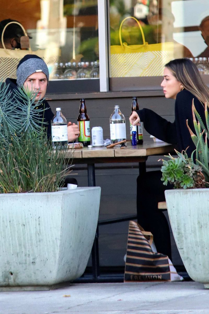 Hayden_Rom's tweet image. // If you haven’t given @SoonToBe_Agent a follow, please do!

Thank you! Writer is amazing and I am so happy they made a son for StaticQuake! 🥰