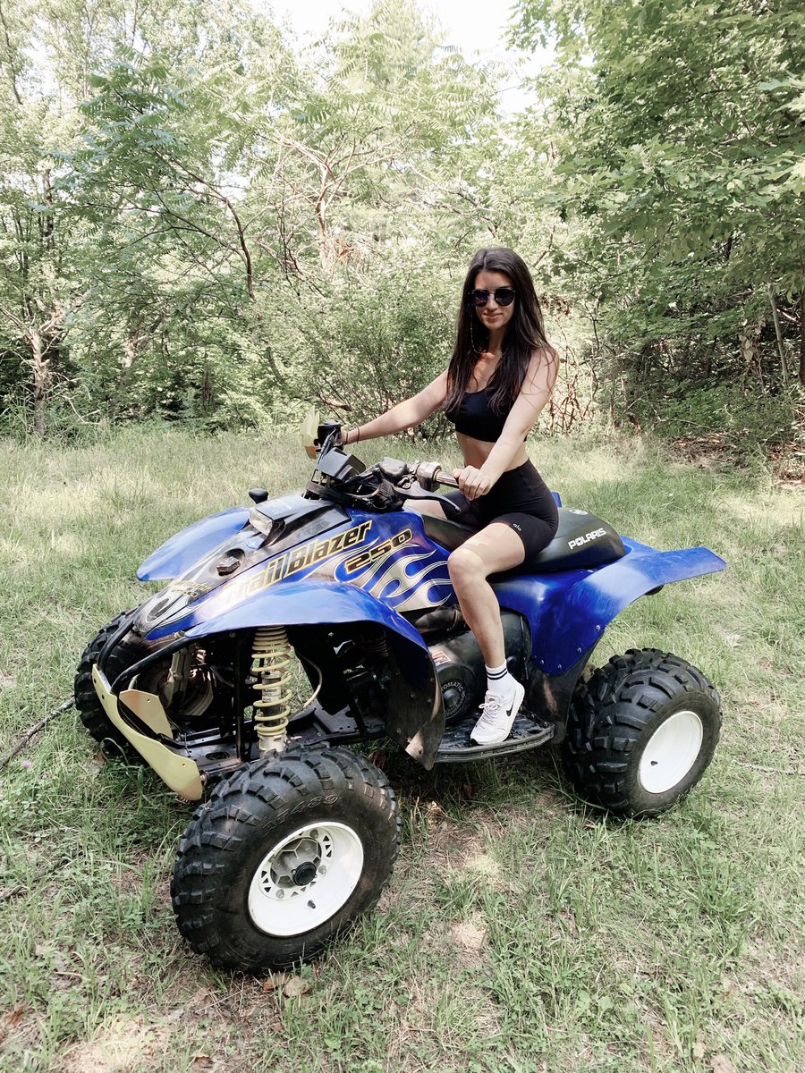 jackiefelice's tweet photo. if you take a trip upstate and don’t tell anyone, did you really go?! https://t.co/SgCWPkBRG1