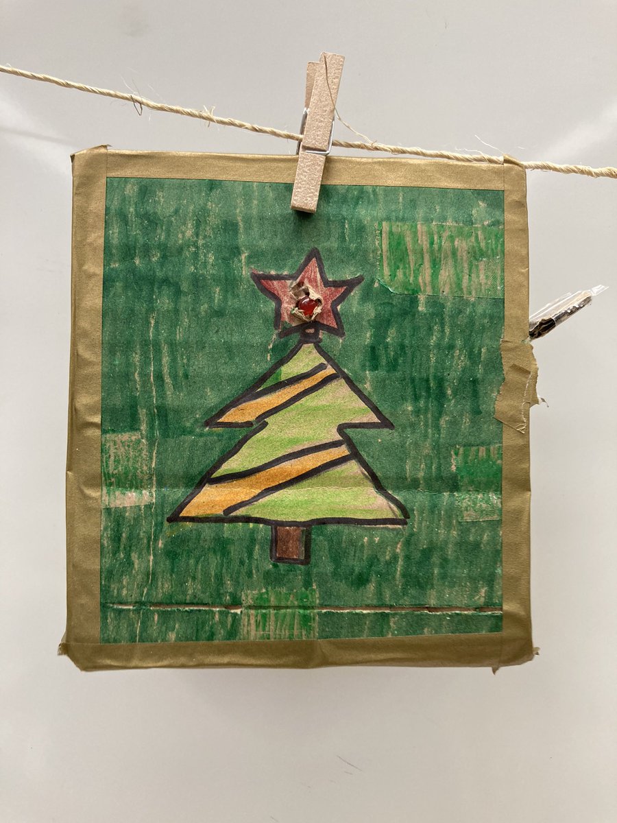 LewelynLee's tweet image. LED circuit projects in time for the holidays. #electriccircuits