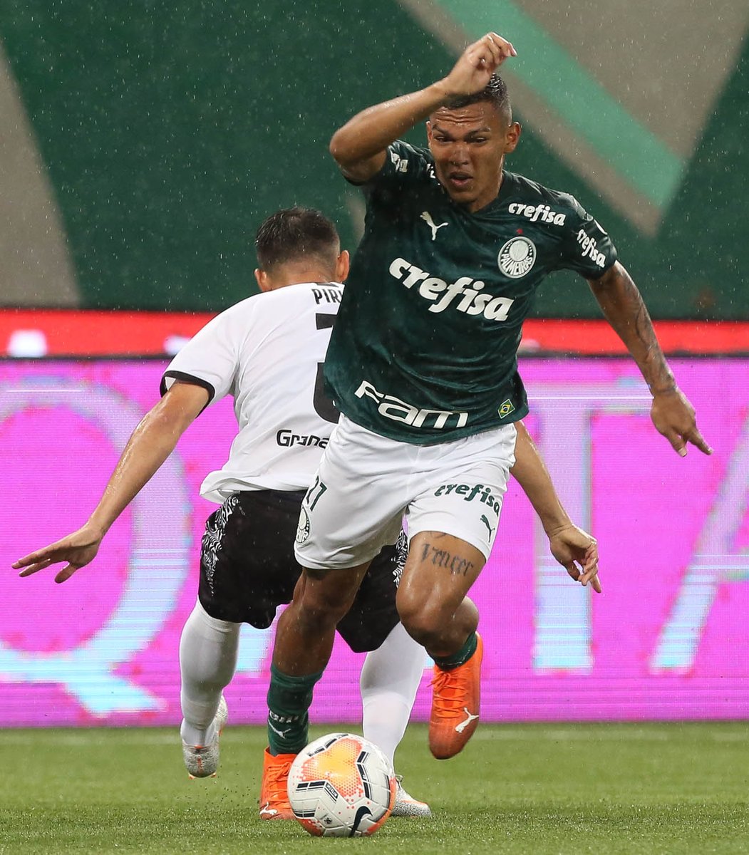 Palmeiras's tweet photo. ⚡️2️⃣7️⃣⚡️

#AvantiPalestra #AlmaECoração
#AlviverdeImponente #PALxLIB https://t.co/R9ncwTt6Yh