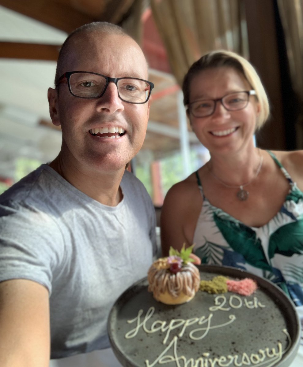PaulHiggins555's tweet photo. I was given 2 hours leave from hospital to celebrate our 20th. I hope 25 is more memorable.
#happywifehappylife #BuildLiveGive #throwback #Paulhigginsmentoring #polycystickidneydisease #kidneytransplant #kidneyhealth #imbetternow #health https://t.co/BEeKlVbiVT