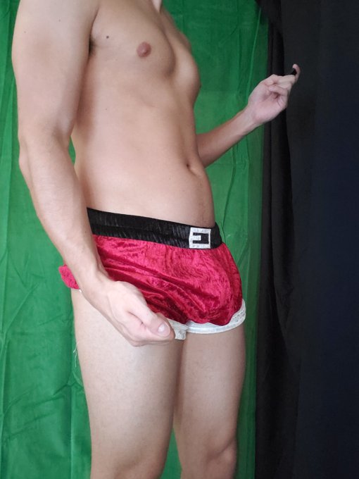 This holiday season only ?  50% sale on my OnlyFans ? only $3.13 
?
https://t.co/b2xCFaIuMY
?
[ Cash