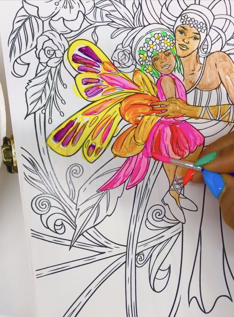 hapinesIsaBrand's tweet photo. Here’s a treasure for you! You can paint it, bling it or gift it. It’s our newly launched Happiness Branded Coloring Boxes for your DIY painting at home! Great for learning how to paint without the hassle of first learning to draw.  #diyprojects #art https://t.co/hS7CasGRMg https://t.co/0OaPj7ASpN