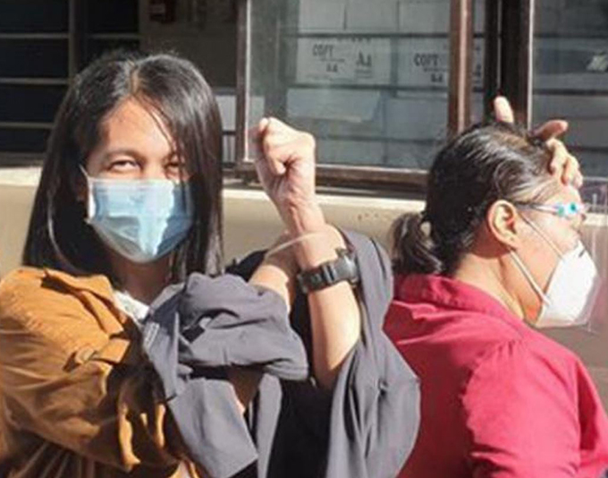 Pacific Media Centre (@pacmedcentre) on Twitter photo #RSF protests over #arrest of Filipina #journalist for āplanted firearmsā #AsiaPacificReport <a href="/pacmedcentre/">Pacific Media Centre</a> #Philippines #MediaFreedom <a href="/altermidya/">AlterMidya</a> <a href="/RSF_AsiaPacific/">RSF_Asia-Pacific</a>
asiapacificreport.nz/2020/12/16/rsf⦠#RSF protests over #arrest of Filipina #journalist for āplanted firearmsā #AsiaPacificReport <a href="/pacmedcentre/">Pacific Media Centre</a> #Philippines #MediaFreedom <a href="/altermidya/">AlterMidya</a> <a href="/RSF_AsiaPacific/">RSF_Asia-Pacific</a>
asiapacificreport.nz/2020/12/16/rsfā¦