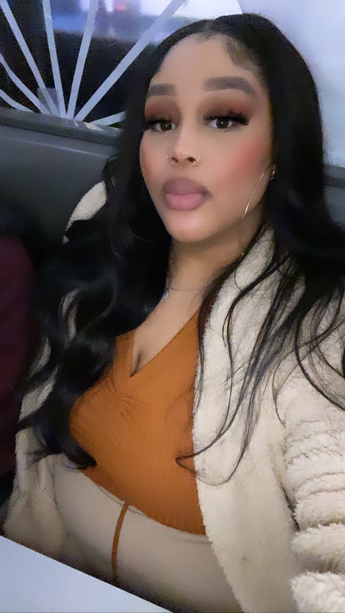 beatbylayaa's tweet photo. Twitter can Y’all find me a man lol I’m tired of being single 😞 https://t.co/qMpiCMIISF