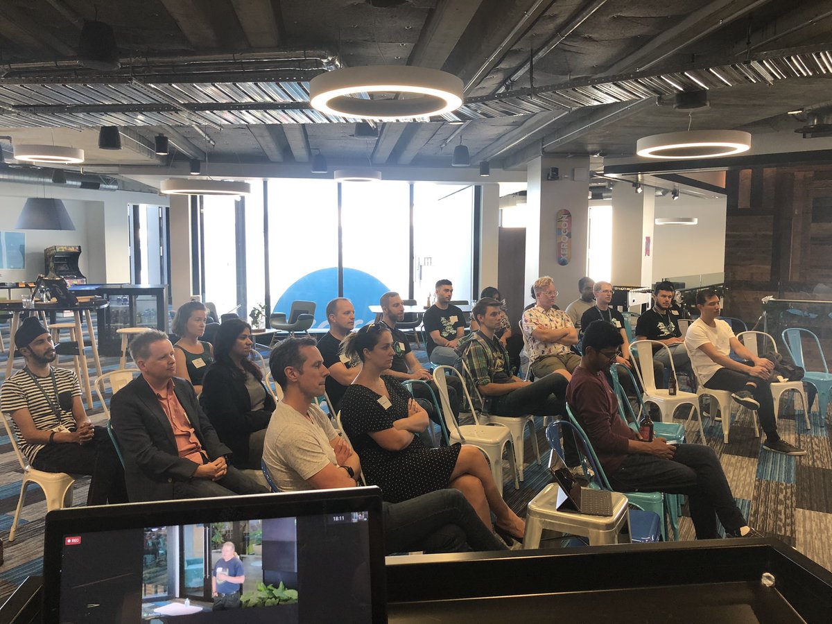 LeaderGrind's tweet photo. It's the last Meetup for the year and we have quite the committee presence for our lightning talks night! https://t.co/sm8S9ncZ0e