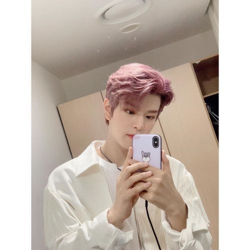 — kim seungmin ; purple 