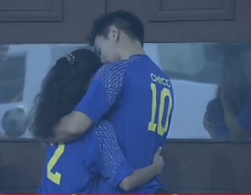 FelicityHope11's tweet photo. @ChicoAlicaya True. Chico has imperfections and I dont like it. Bt I like his good side. I admired him when he comforted Haira wen she cried. He's really compassionate. 💚 And masipag laging naghuhugas ng pinaglutuan nla. https://t.co/vZN7YqfOf8