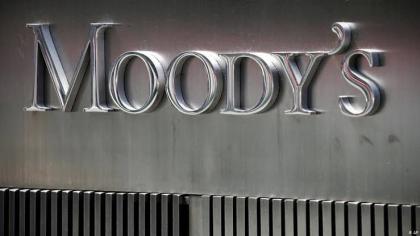 Covid, oil price shocks to severely hamper Nigeria’s economic growth – Moody’s hallmarknews.com/covid-oil-pric…