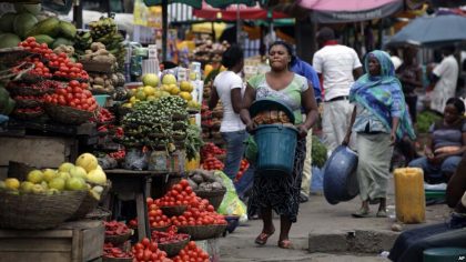 Nigeria’s inflation rate spikes to 14.89% in November 2020, food inflation hit 18.3% hallmarknews.com/nigerias-infla…
