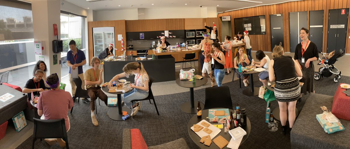 chellebalez's tweet photo. Merry Xmas from the @ihmri neuro groups, the @NeuralOoi, @postmortemgirl and Dottori Labs. It’s been a full on year, but it’s awesome to wrap it up in this wholesome manner with these stellar scientists! @Dzung_doha @micro_maddy @BrainyClaire @BellaAnnLambert @stem_mitch @domkaul https://t.co/4Gj08WfS00