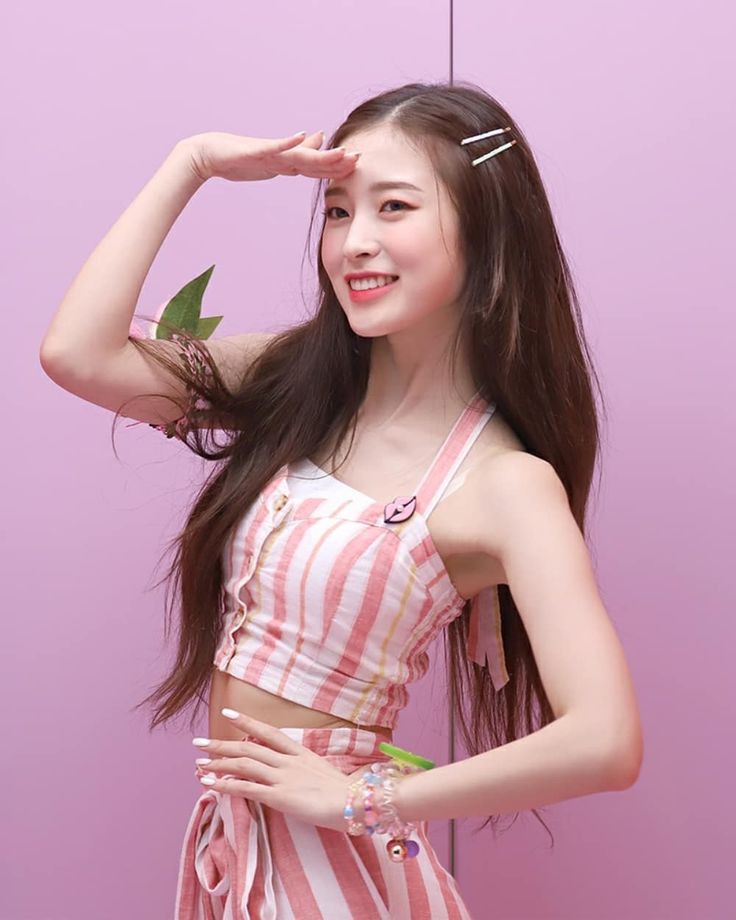 amelcara_'s tweet photo. Hujan-hujan gini enaknya makan indomie rebus pake cabe pake telor 2 
Kalau kalian ?

#roleplayer #roleplayerindonesia #roleplayerkpop #roleplayeraccount #roleplayerworld #roleplaying #roleplaykpop #roleplays #rpkpop https://t.co/g8NrdlbCdL