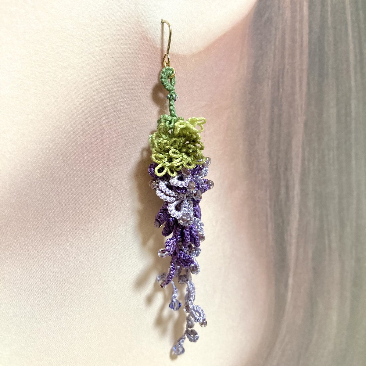 Jun Tattinglace マスクチャーム販売中 アリオ亀有のイベントはいよいよ明日 最後の作品紹介は 例のあの花 私だって世の中の流れに乗ることもあるんですよ タティングレース ピアス イヤリング ビーズアクセサリー 藤の花 藤 和 和