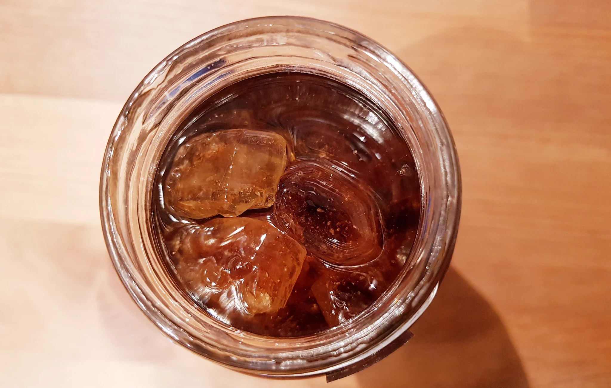 日本でも人気の紅茶用氷砂糖【 ミヒェルゼン】。パッケージがドイツっぽくておしゃれ。
