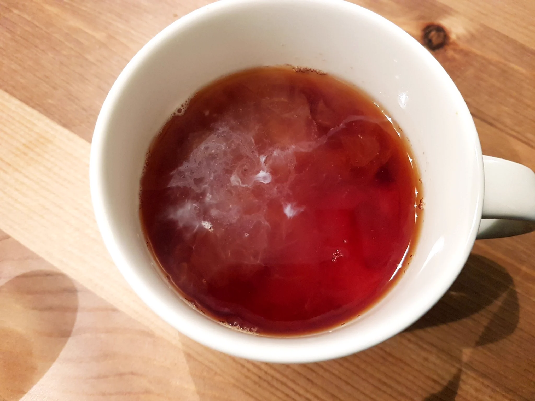 日本でも人気の紅茶用氷砂糖【 ミヒェルゼン】。パッケージがドイツっぽくておしゃれ。