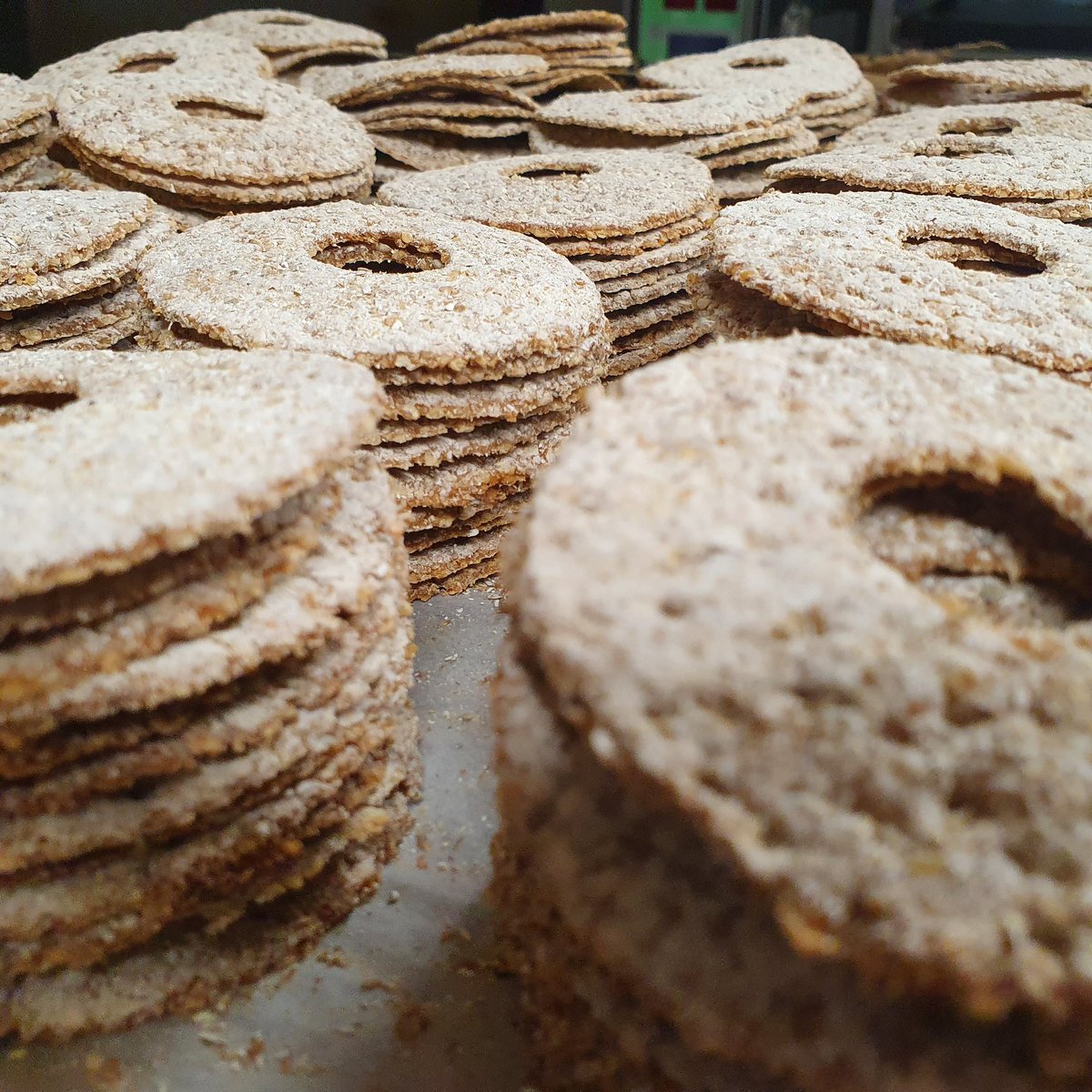 thoughtfulbread's tweet photo. You guys sure do like our Swedish rye crispbreads. Perfect addition to your cheeseboard if you want to up your game.

Stocks online now.

#knäckebröd #crispbreads #rye #sourdough #wheatfree #realbread https://t.co/qJ3sHKJfV3