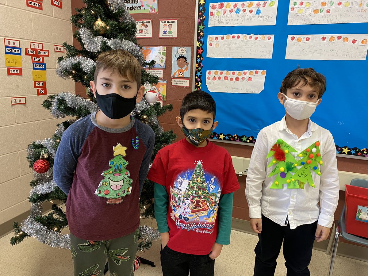 MrsRyanTweets's tweet photo. We dressed like a Christmas tree for Spirit Week. Looking good my friends! @StVeronicaDP https://t.co/b4C6QEe3Rx