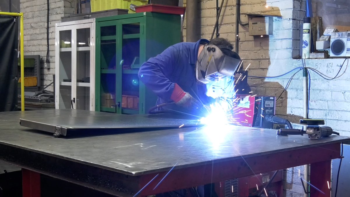 Finishing up orders &amp; packing the pre-Christmas deliveries - then it's a well deserved break for the team! 
Ready for it? 
#manufacturing #engineering #madeintheuk #welding #weldingporn #christmas2020 #christmasholidays #facilities #sitesafety #healthandsafety #powdercoating