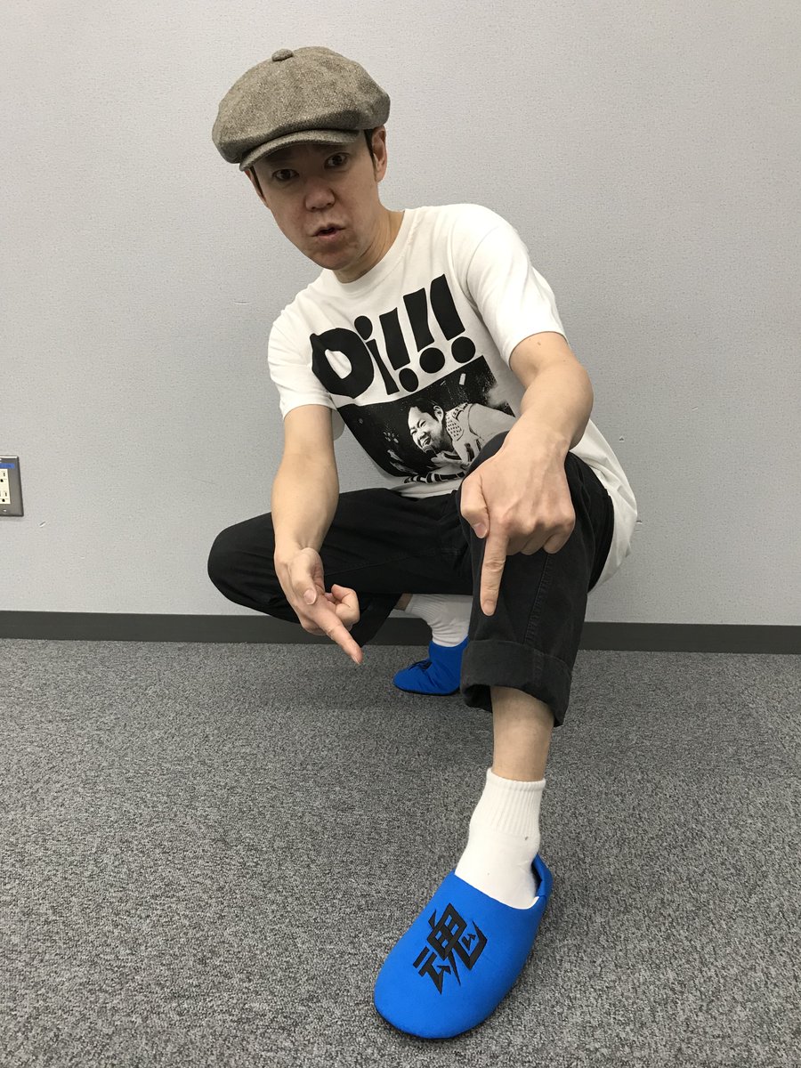 大人計画 グループ魂グッズ紹介 ライブ会場のみの販売で完売となっていたoi Tシャツが 通販初登場 オンラインでご購入いただけるチャンスは今回が初めてなので この機会お見逃しなく